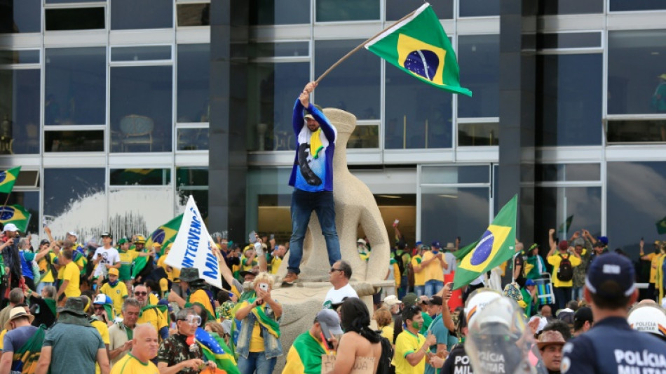 Lula decreta intervención federal tras invasión de sedes del poder en Brasilia por bolsonaristas