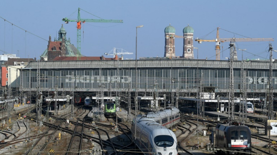 Bahn setzt rund um die Feiertage 50 Sonderzüge im Fernverkehr ein