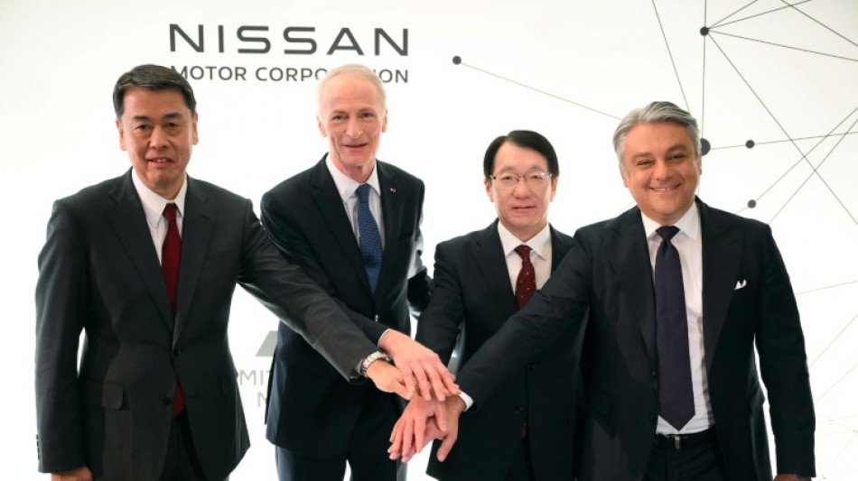 Los fabricantes de coches Renault y Nissan "equilibran" su alianza