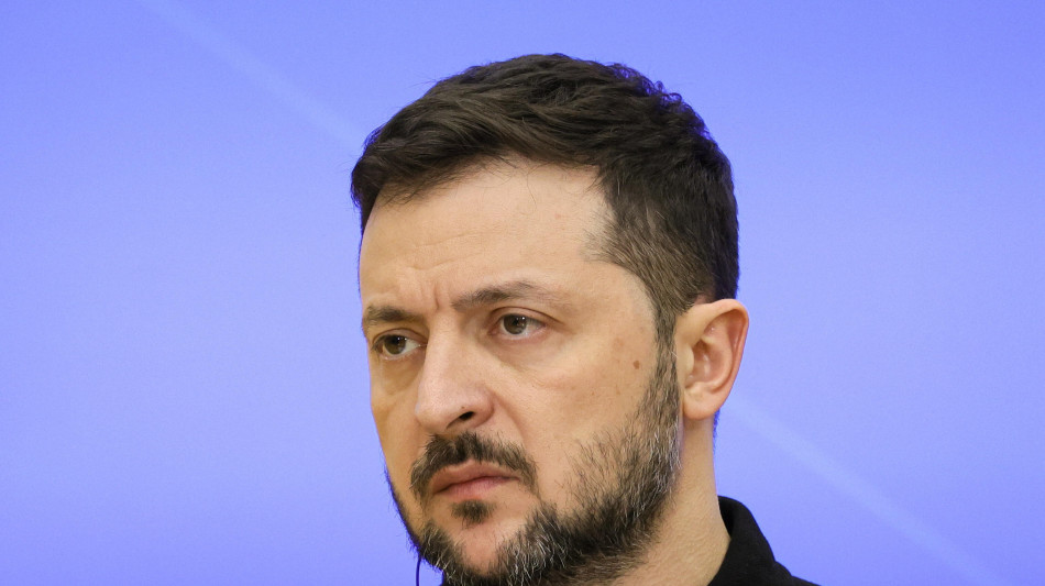 Zelensky, 'a Zaporizhzhia un morto e 26 feriti'