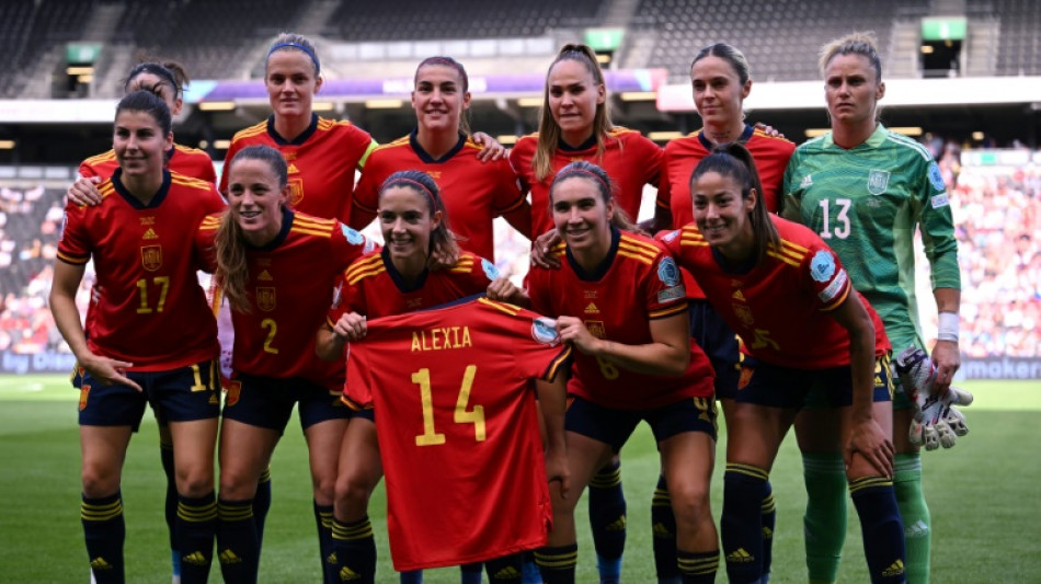 Las jugadoras españolas, apoyadas por Putellas, afirman "que no han renunciado a la selección"