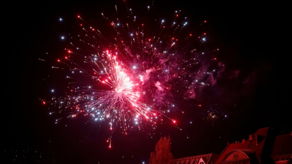 Aufrufe zu Solidarität mit Einsatzkräften vor befürchteten Silvester-Krawallen