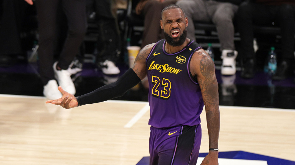 Nba: Jokic meglio di LeBron, Denver vince a casa dei Lakers