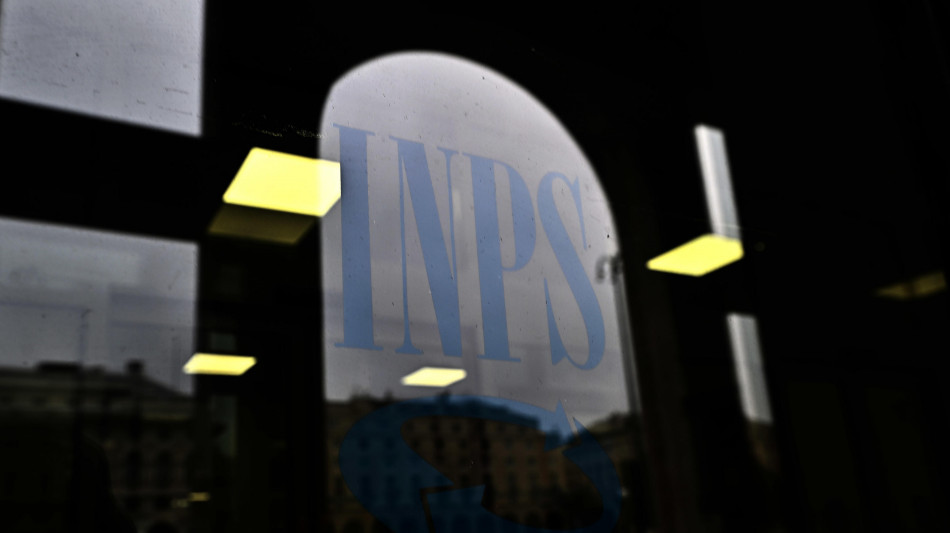 Inps, nel 2023 calano i lavoratori domestici contribuenti