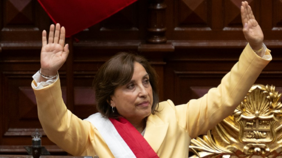 Nueva presidenta de Perú busca formar gobierno tras destitución de Castillo