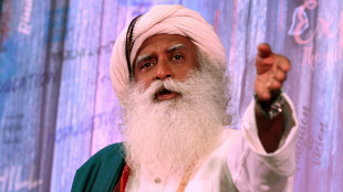 India: operato d'urgenza lo yogi Sadhguru