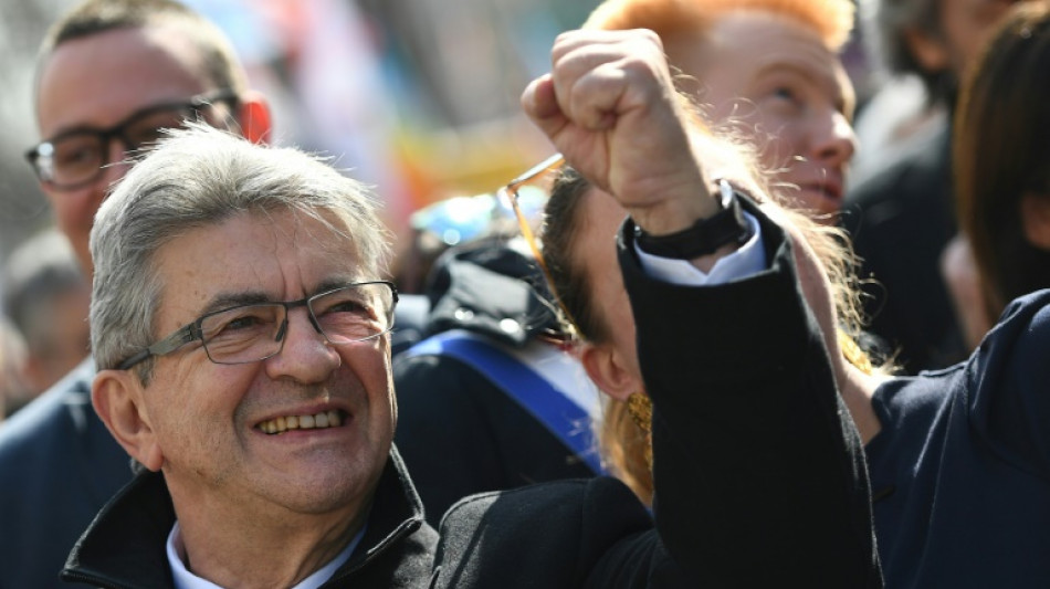 Présidentielle: Mélenchon galvanise ses troupes en vue du second tour