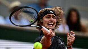 Zverev, del drama al renacimiento en la central de Roland Garros