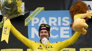 Paris-Nice: Roglic rescapé d'une équipe Jumbo assiégée

 