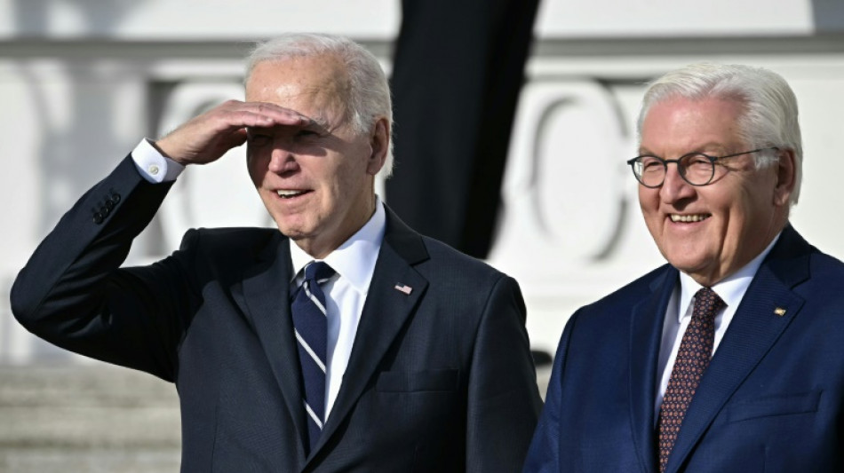 Biden zum Auftakt seines Deutschlandbesuchs mit militärischen Ehren empfangen