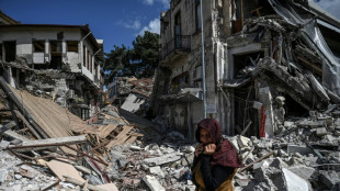 Tras el sismo en Turquía, el doble dolor de las mujeres afectadas