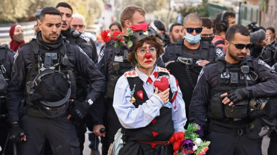 Israeli police scatter Palestinian protesters in Jerusalem