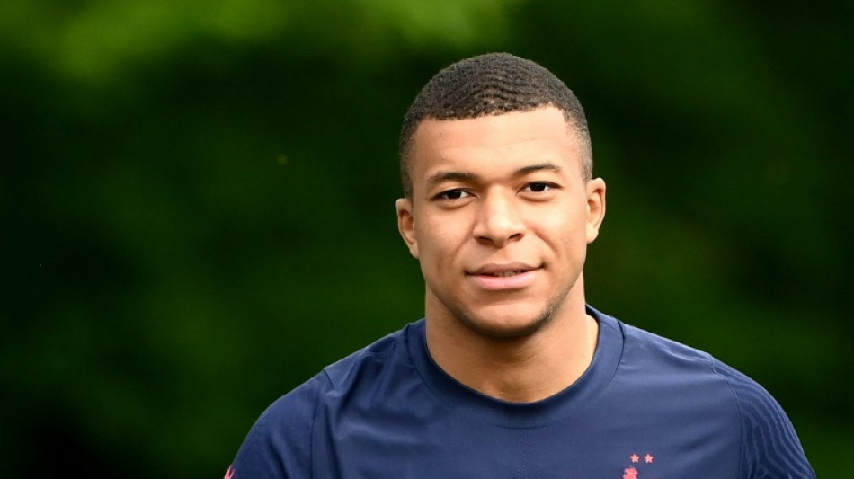 La denuncia ante la UEFA por Mbappé "ya está redactada", dice el presidente de LaLiga