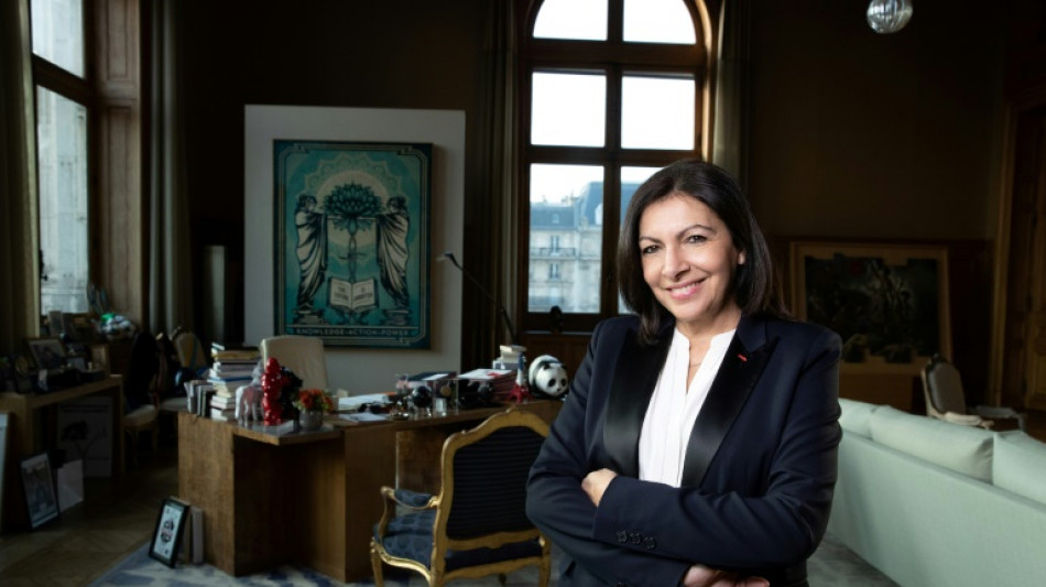 La alcaldesa de París, Anne Hidalgo, no optará a su reelección en 2026