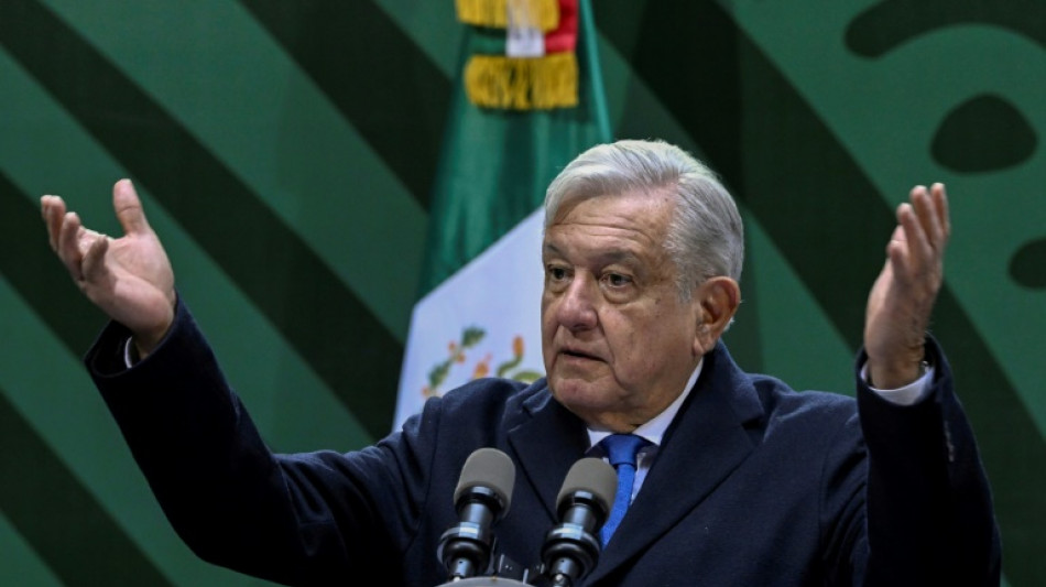 Presidente mexicano firma decreto que nacionaliza el litio