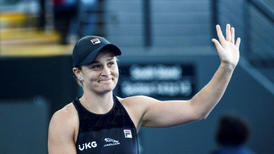 World tennis No.1 Ashleigh Barty announces shock retirement