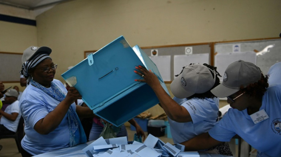 Elections au Botswana: vers une défaite du parti au pouvoir, selon des résultats partiels