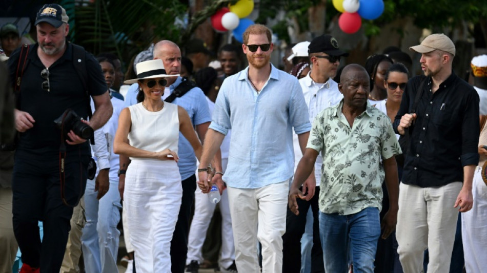 Enrique y Meghan Markle visitan histórico asentamiento de antiguos esclavos en Colombia