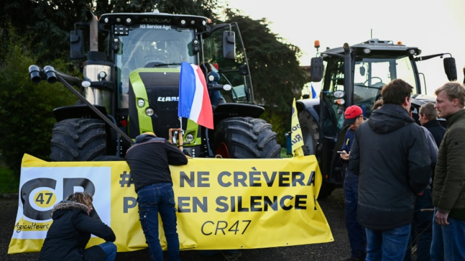 Agricultores franceses preparam 'cerco' de Paris