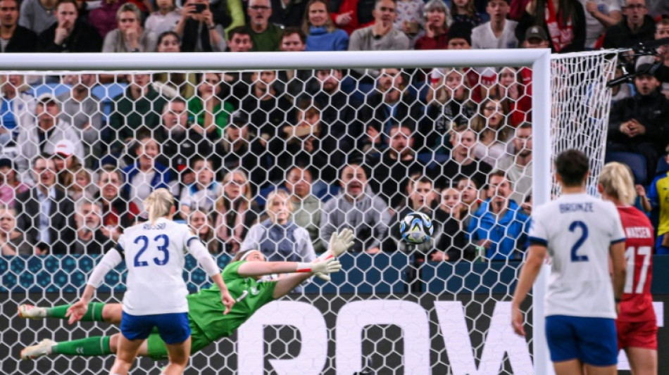 Inglaterra vence Dinamarca (1-0) e fica perto das oitavas da Copa feminina