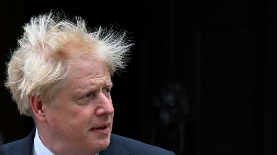 Johnson gibt dem Druck nach und tritt als Tories-Chef zurück