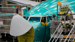 Menace sur la production de Boeing: ses machinistes se mettent en ordre de grève