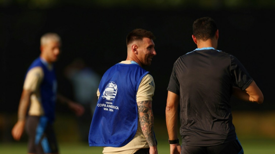 Messi out injured as Argentina seek to seal World Cup place