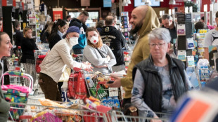 French stores bring back chitchat at the checkout