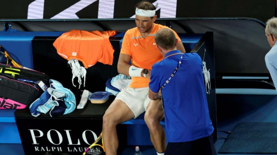 Nadal se despide lesionado de Australia, las favoritas del torneo femenino siguen adelante