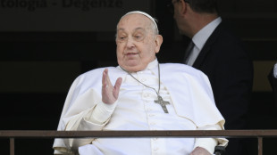 Il Papa a S.Marta continua terapie, lavora e concelebra messa