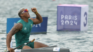 Isaquias Queiroz conquista prata na final do C1 1000m da canoagem em Paris