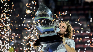 Tsitsipas overcomes Auger-Aliassime and Dubai final jinx