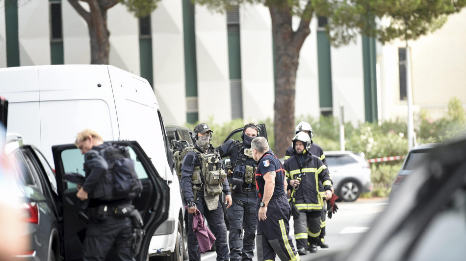 Catturato l'attentatore della Sinagoga in Francia