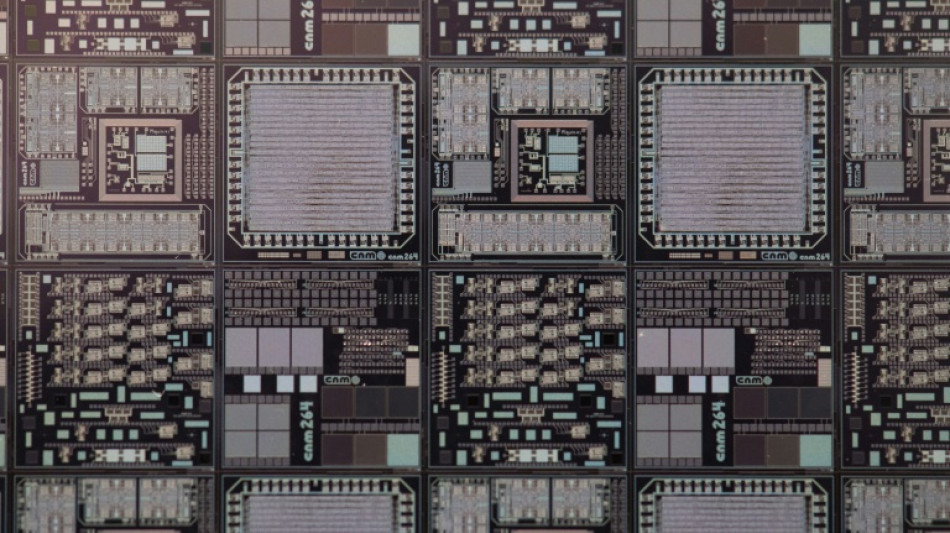 España invertirá 12.000 millones de euros en el sector de semiconductores