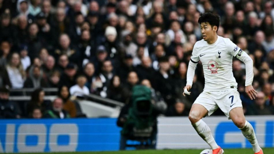 Tottenham vence Luton de virada e entra na zona da Champions