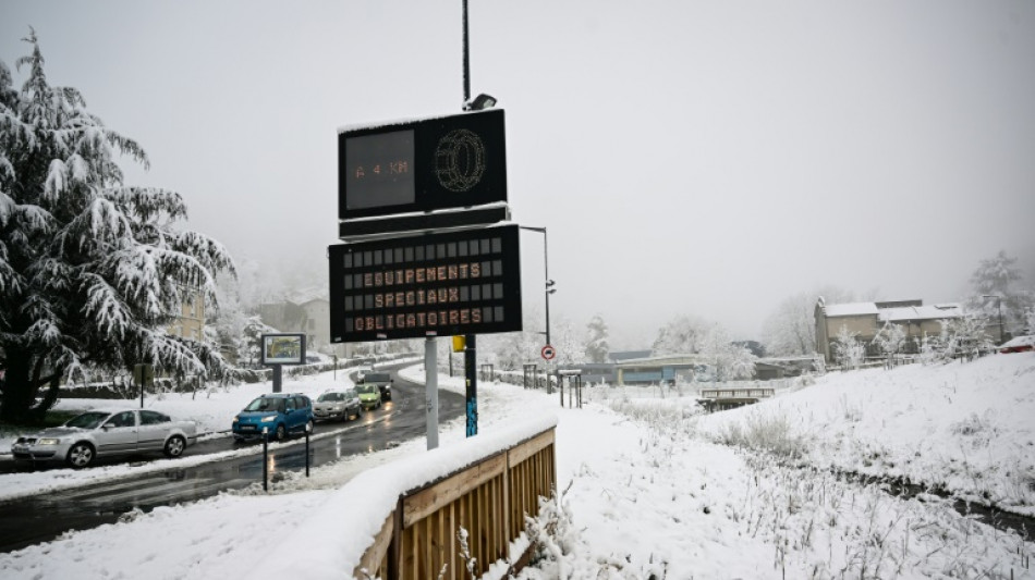 Neige dans le Massif central: des conditions de circulation difficiles