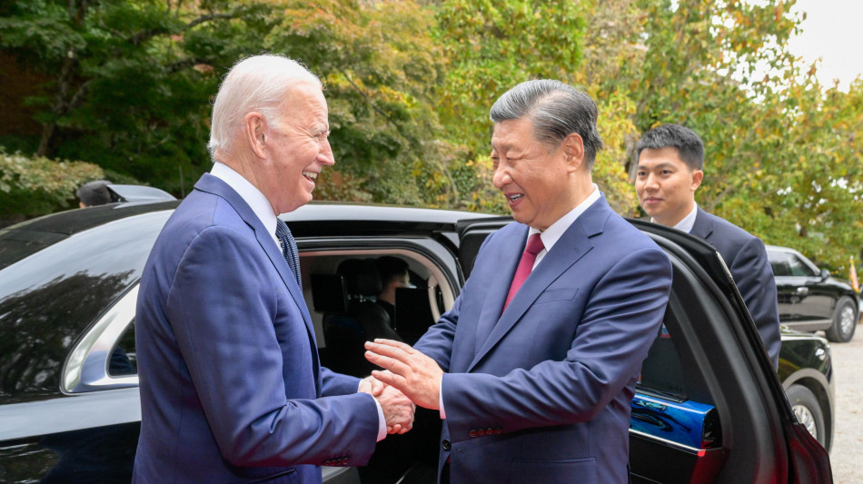 Zelensky invita Biden e Xi a vertice di pace in Svizzera