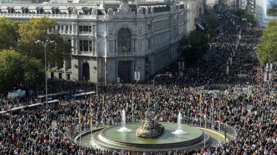 Cientos de miles se manifiestan en Madrid por la Sanidad pública de la región