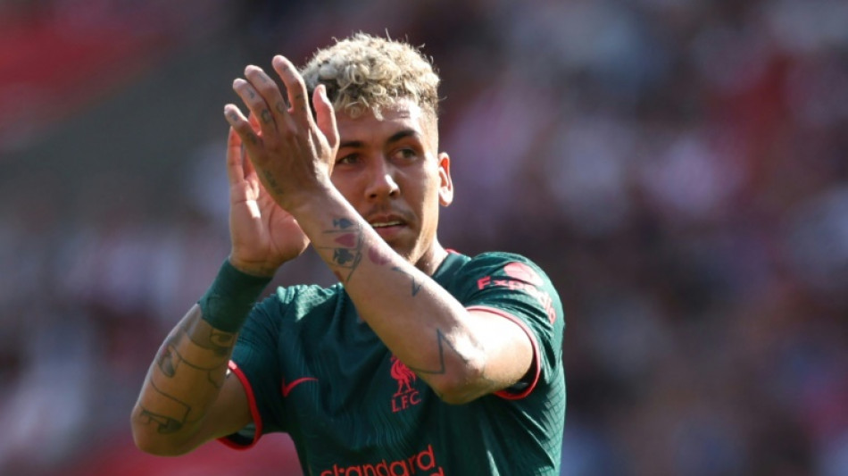 El futbolista brasileño Roberto Firmino se convierte en pastor evangélico