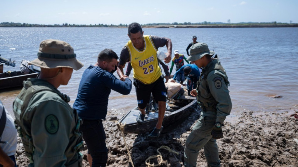 Desalojan a más de 1.200 personas de mina ilegal de oro que colapsó en Venezuela