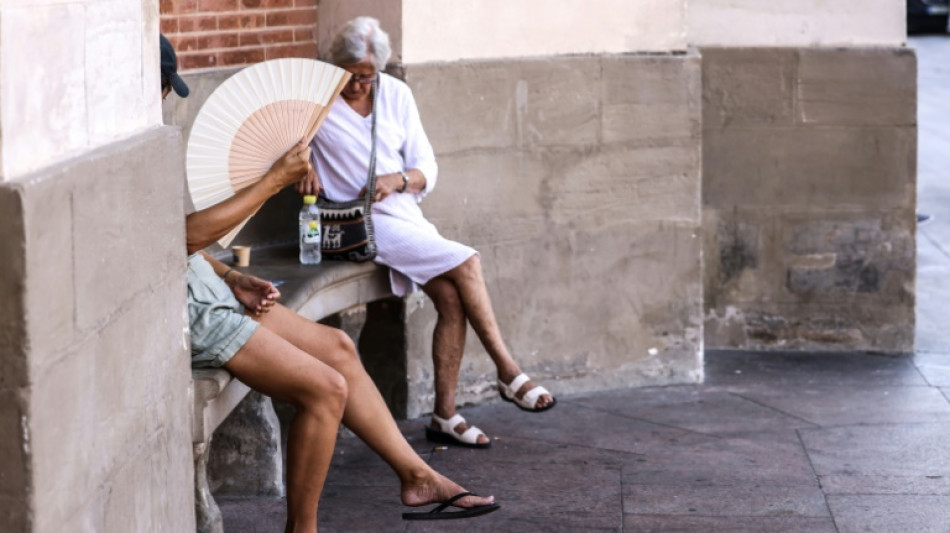 Températures record attendues dans une France qui suffoque