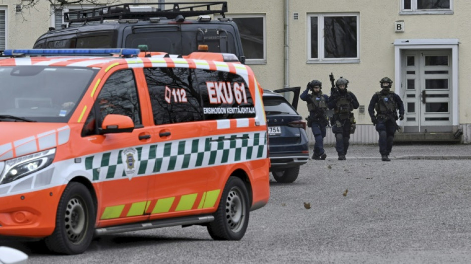 Menino de 12 anos mata colega de classe e fere dois com arma de fogo na Finlândia