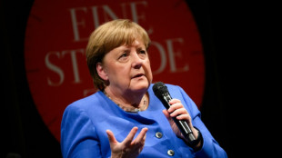 Merkel urges parties to calm pre-election 'turmoil'