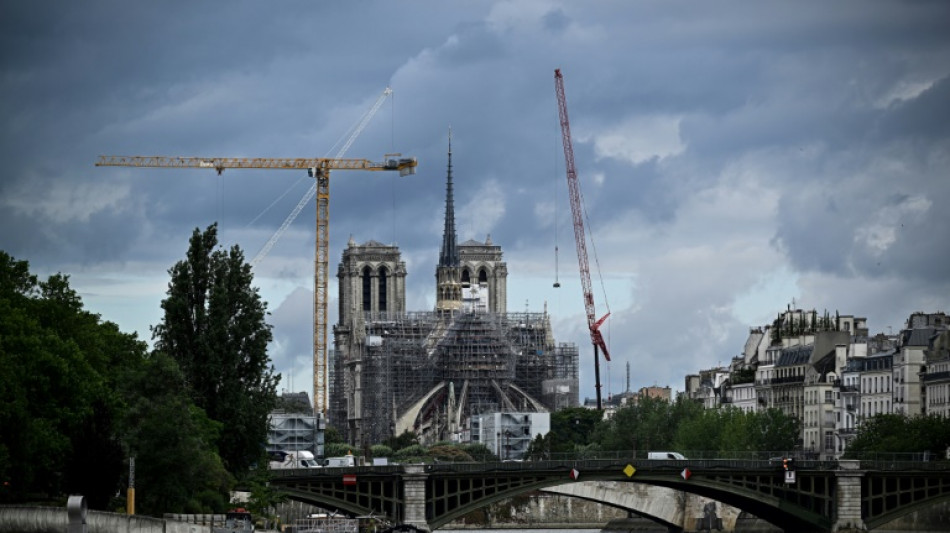 Instalação de vitrais contemporâneos na Notre-Dame de Paris recebe parecer desfavorável