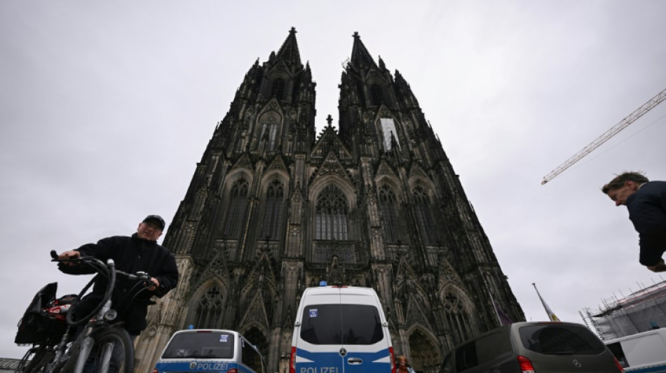 Kölner Polizei verstärkt nach Anschlagshinweis Kräfte zu Silvester