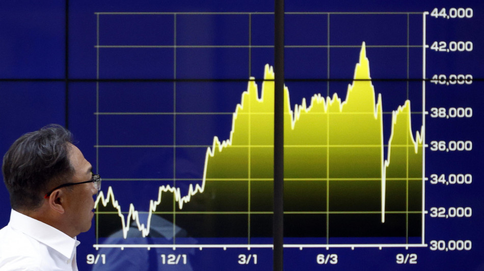 Borsa: Tokyo, apertura in rialzo (+0,41%)