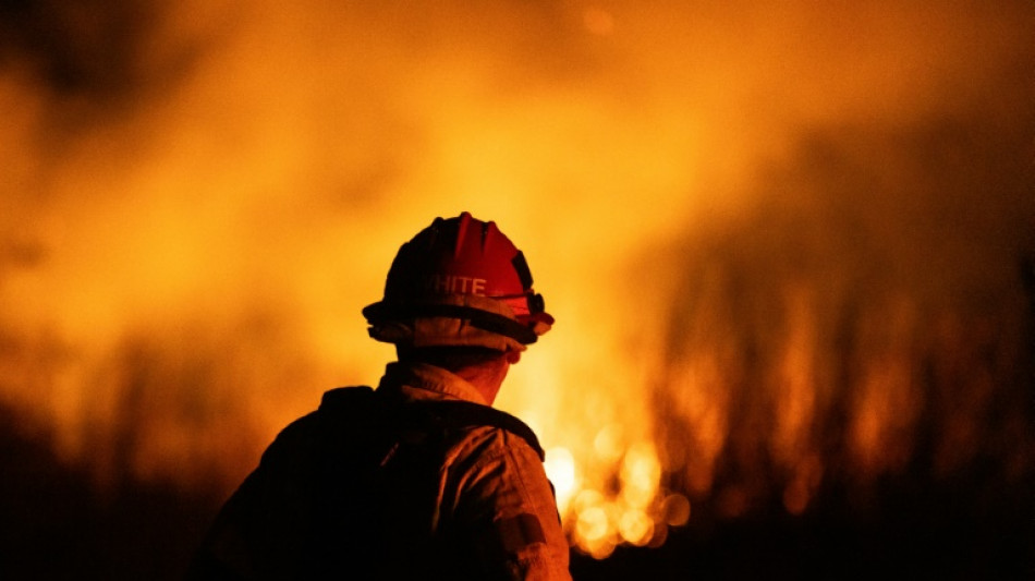 De nouvelles fortes rafales de vent prévues à Los Angeles, menaçant d'attiser les incendies