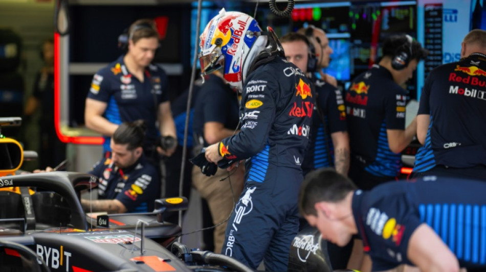 Verstappen domina la primera jornada de ensayos de pretemporada de F1