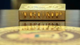 Trump reforma el despacho oval a su gusto: oro y brillos