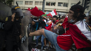 Un muerto y varios heridos en choques con la policía en bloqueo de ruta en Perú